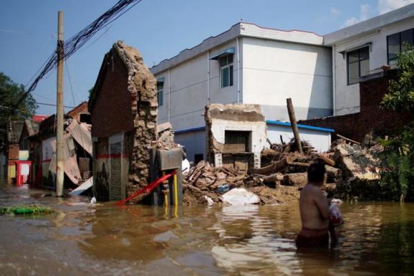 Beijing Hukum Hampir 100 Pejabat Karena Lalai Tangani Banjir