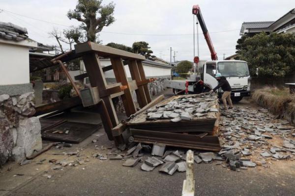 Jepang Bagian Selatan Dilanda Gempa, 13 Orang Terluka