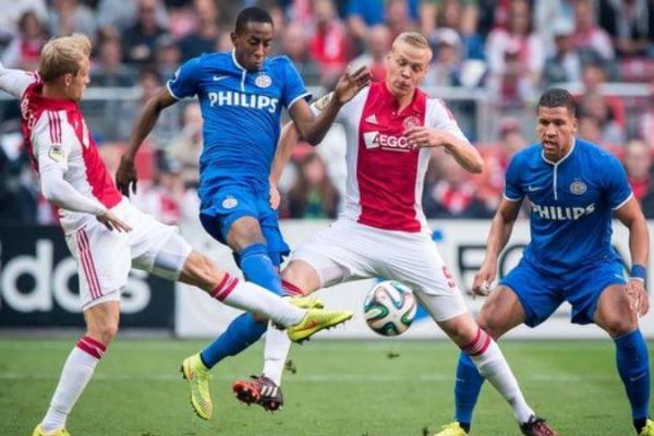 Tundukkan PSV Eindhoven, Ajax Puncaki Klasemen Sementara