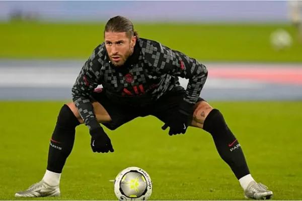 PSG Siap Depak Sergio Ramos Musim Panas ini