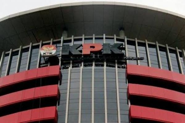 KPK Tetapkan Kembali Direktur PT Loco Montrado Siman Bahar Sebagai Tersangka