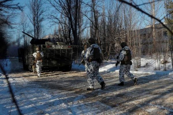 Tentara Ukraina Latihan Perang Perkotaan di Chernobyl yang Sepi