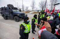 Perbatasan Masih Ditutup, Polisi Kanada Tangkap Lebih Banyak Demonstran