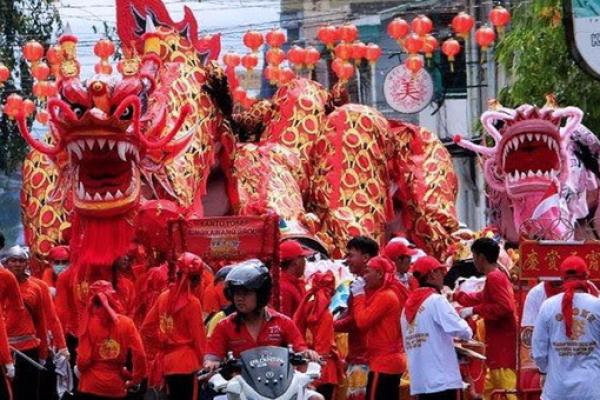 Cap Go Meh Dirayakan Tanggal 15 Bulan Pertama, Larangan Imlek pun Berakhir