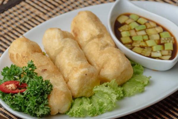 Dikenal Sejak Kerajaan Sriwijaya, Begini Sejarah & Resep Membuat Pempek Asli Palembang