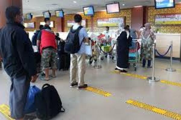 Petugas Bandara Pekanbaru Gagalkan Pengiriman Sabu-Sabu Dalam Paket Makanan  