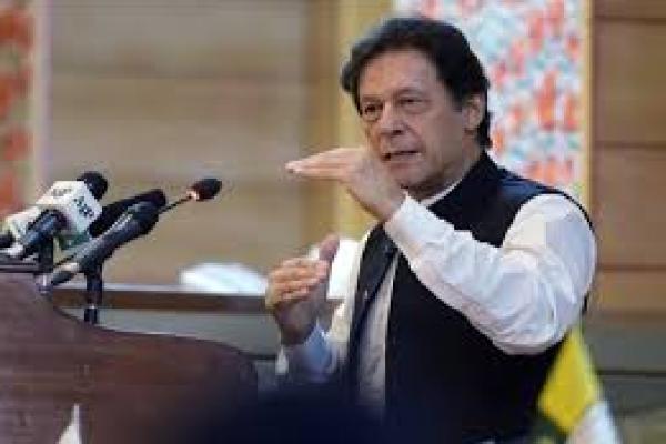 Imran Khan Menuduh Militer Pakistan Berusaha Hancurkan Partainya