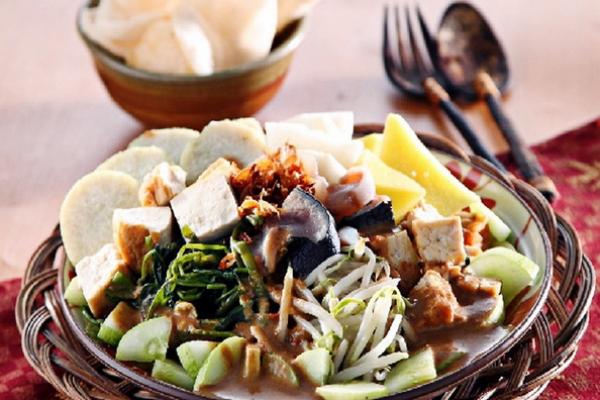 Rujak Cingur Kuliner Khas Jawa Timur, Makanan Istimewa Raja, Simak Sejarah & Resep Membuatnya