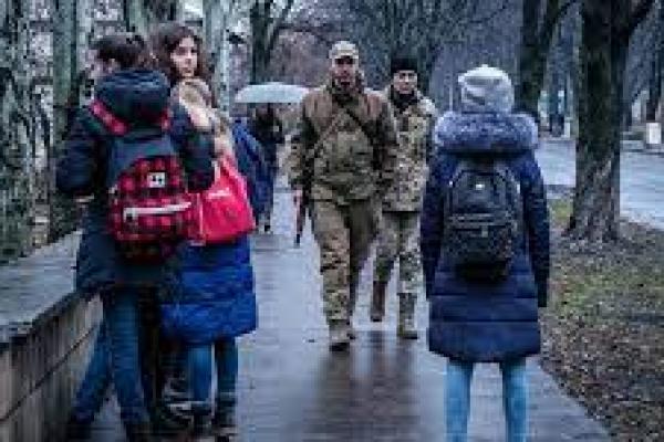 Kota-kota Besar Ukraina Menjadi Sasaran Invasi Pasukan Rusia