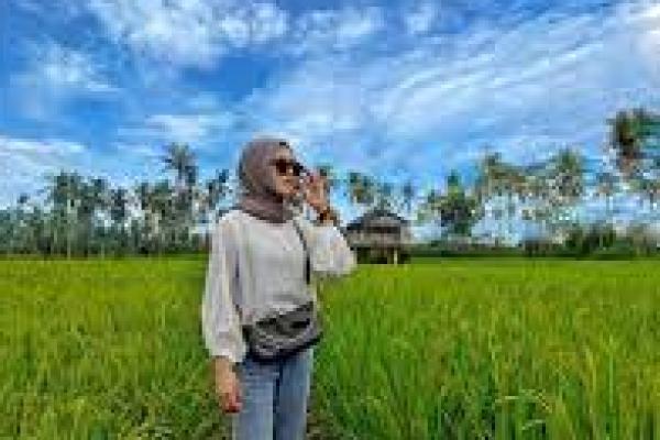  Milenial: Selfie di Ladang, Jadi Petani Ogah