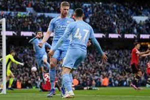 Derbi Manchester,  City Benamkan United 4-1