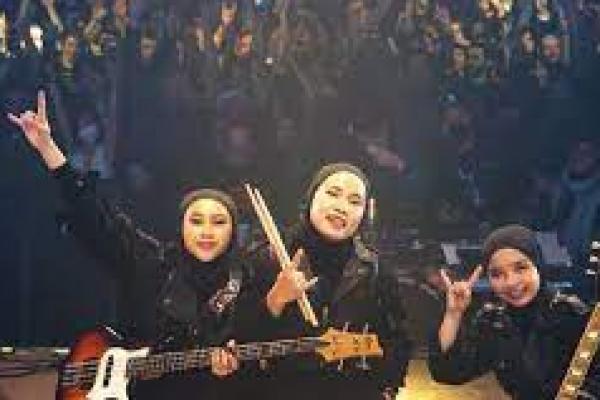 Meski musik metal terdengar keras, Marsya mengatakan yang terpenting dalam bermusik adalah pesan yang ingin disampaikan kepada para pendengarnya.