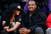 Kanye West Kencan dengan Chaney Jones, Kim Kardashian pun Resmikan Hubungannya dengan Pete Davidson