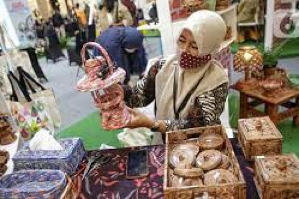 Belanja Produk Lokal Selama Ramadan dengan Tiga Alasan 