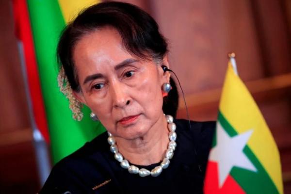 Junta Myanmar Mendadak Pindahkan Sidang Suu Kyi ke Penjara