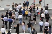 Hari Pertama Singapura Bebas dari Pembatasan Covid, Antrean Kembali Ramai