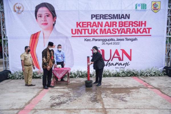 Resmikan Sambungan Air Bersih, Puan Didoakan Warga Gendayakan Jadi Presiden