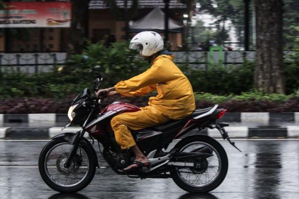 Hujan Turun di Sejumlah Kota Besar di Wilayah Indonesia