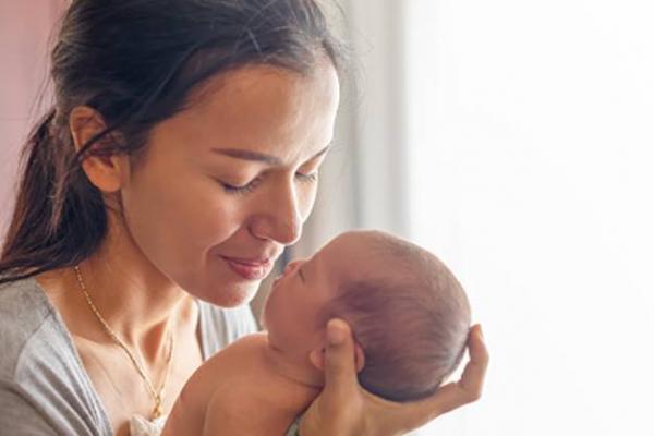 Sensus AS: Perempuan yang Lahirkan di Atas Usia 30 Tahun Meningkat