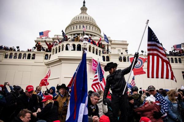 Terdakwa Rusuh 6 Januari Capitol AS Dituduh Berkonspirasi untuk Bunuh Agen FBI