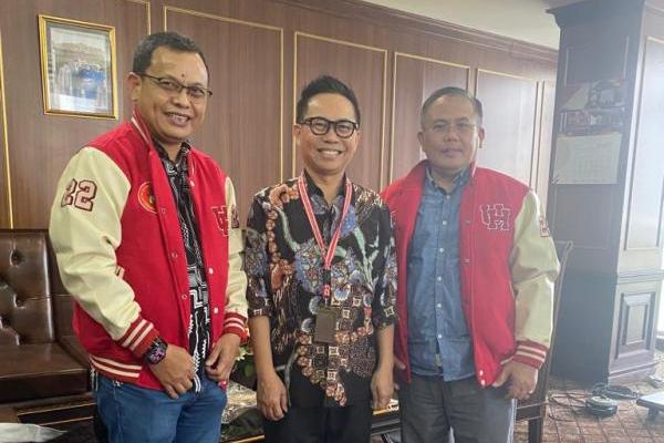 Dua Alumni Unhas Siap Mengajar di Kegiatan IKA Unhas