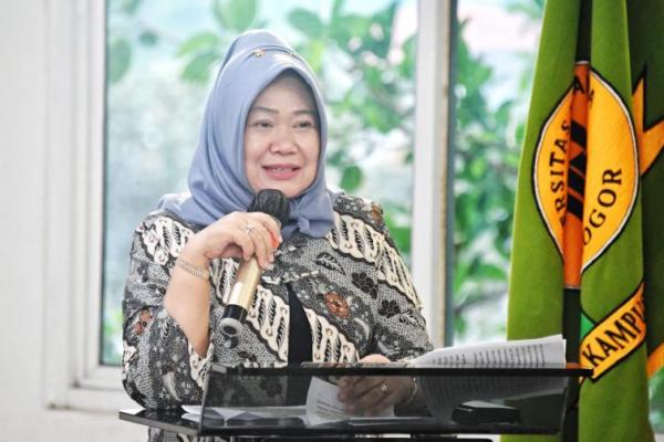 Siti Fauziah, Kuasai IPTEK Barengi dengan Rasa Cinta Kepada Nilai Luhur Bangsa 