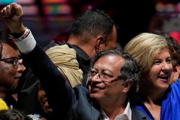 Mantan Pemberontak Berhaluan Kiri Menangkan Pemilihan Presiden Kolombia
