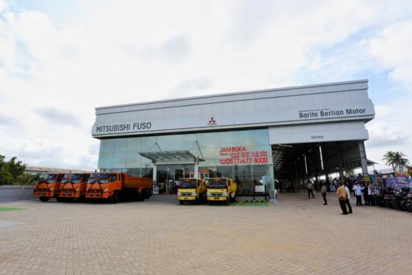 Mitsubishi Fuso dan Barito Buka Dealer Baru Berstandar 3S di Banjarmasin