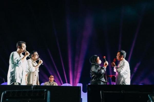 Kahitna Ajak Ribuan Penonton Nyanyi Bareng di Prambanan Jazz Festival 2022