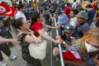 Warga Tunisia Protes Referendum Konstitusi Baru yang Kontroversial