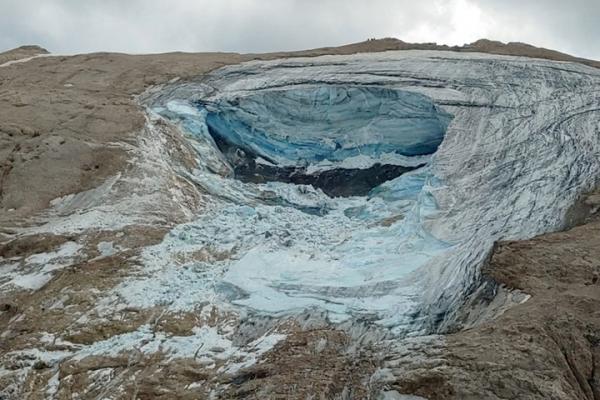 Krisis Iklim, Lebih dari 200 Gletser Utama di Italia Hilang