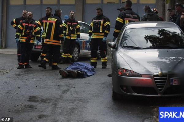 Pria bersenjata membunuh 11 orang dan melukai enam orang dalam penembakan horor di Montenegro setelah perselisihan keluarga sebelum pembunuhnya ditembak mati oleh polisi(foto: AP/ spak.ng) 