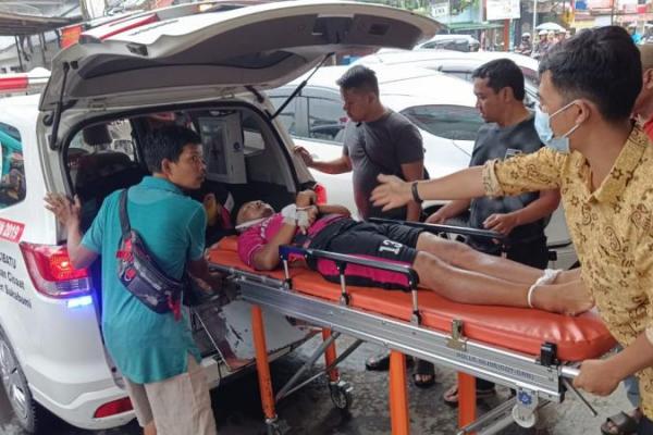 Pesepak Bola Tewas Tersambar Petir di Cisaat, Sukabumi