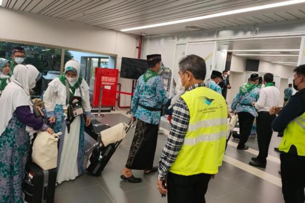 Kedatangan jamaah haji 1443 H/2022 di Bandara Soekarno-Hatta, Cengkareng. Foto ap2 