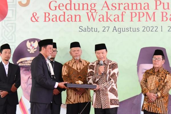 Hidayat Nur Wahid Berharap Dana Abadi Pesantren Segera Terwujud