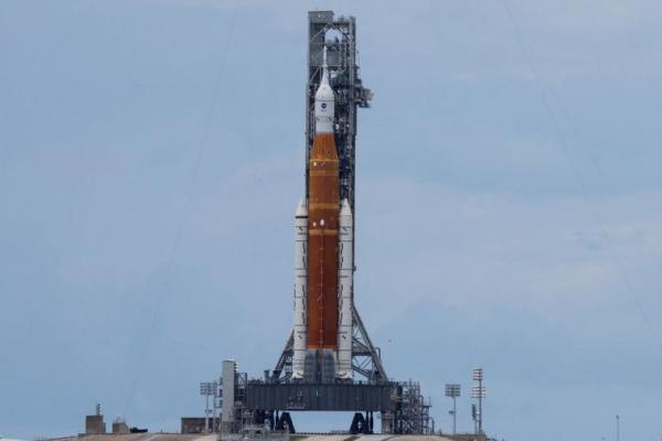 Hari Ini Roket Raksasa NASA Siap Lepas Landas dari Florida