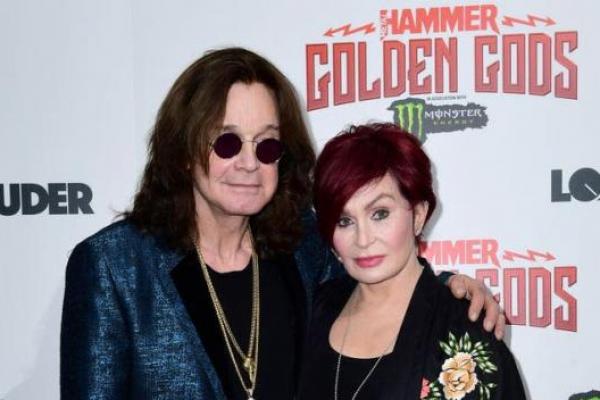 Muak Dengan Penembakan Massal di AS, Ozzy Osbourne Putuskan Kembali ke Inggris