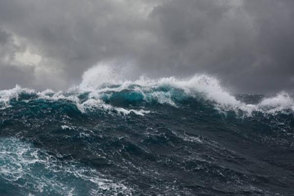 BMKG: Waspadai Gelombang 3 Meter di Dua Wilayah Laut NTT