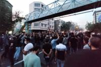 Protes Berujung Rusuh Meluas, Pengawal Revolusi Iran Keluarkan Peringatan