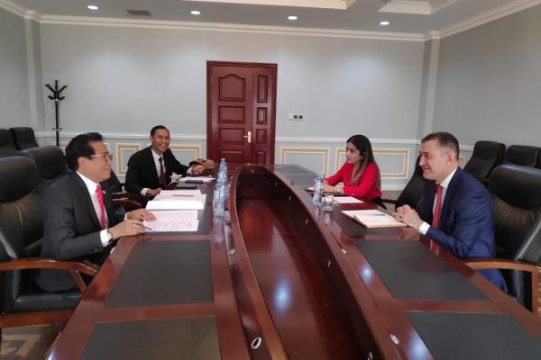 Dubes Fadjroel Racxham bertemu Kepala Departemen Negara-Negara Asia Pasifik Kementerian Luar Negeri Republik Tajikistan, HE. Jonon S. Sherali (Istimewa) 