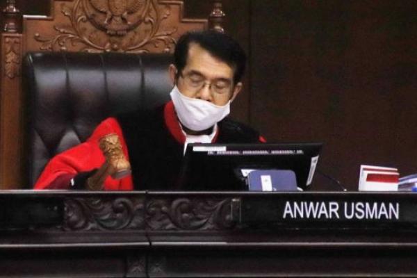 MK Kabulkan Masa Jabatan Pimpinan KPK jadi Lima Tahun