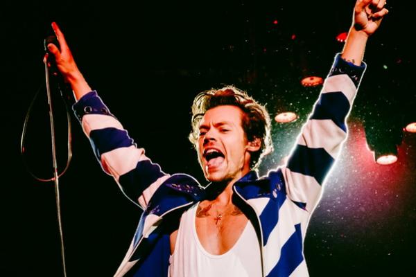 Kru Band Sakit, Harry Styles Tunda Love on Tour Pertamanya di di Chicago