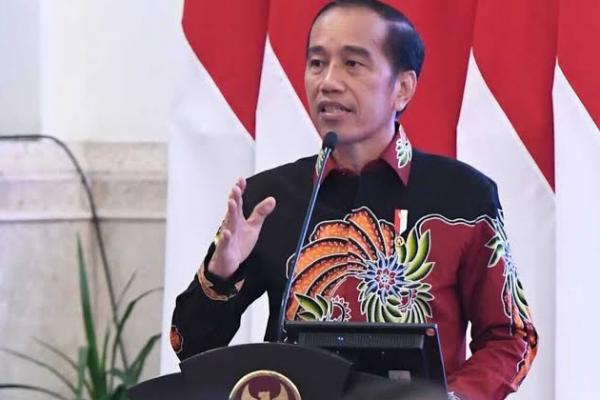 Anjlok, Jokowi Perintahkan Polri Kerja Keras Kembalikan Kepercayaan Publik 