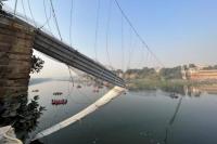Korban Jembatan Runtuh India Naik Menjadi 134 Tewas, Polisi Tahan 9 Orang