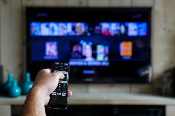 Siaran TV Analog Dihentikan Hari Ini, Simak Cara Nonton TV Digital dengan STB