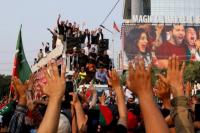 Betis Mantan PM Pakistan Khan Tertembak saat Pimpin Protes