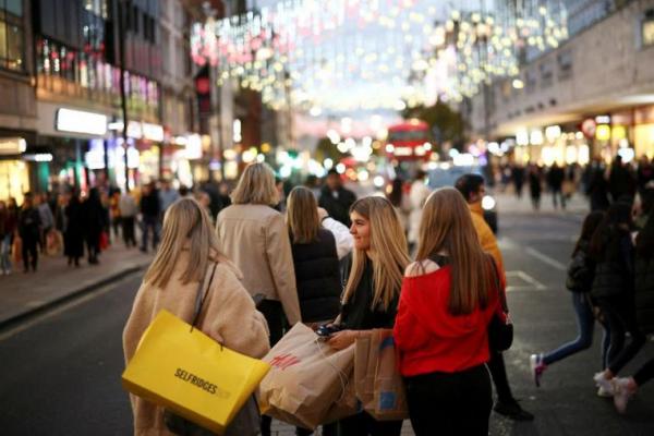Taktisi Krisis, Belanja Natal Datang lebih Awal Bagi Warga Inggris