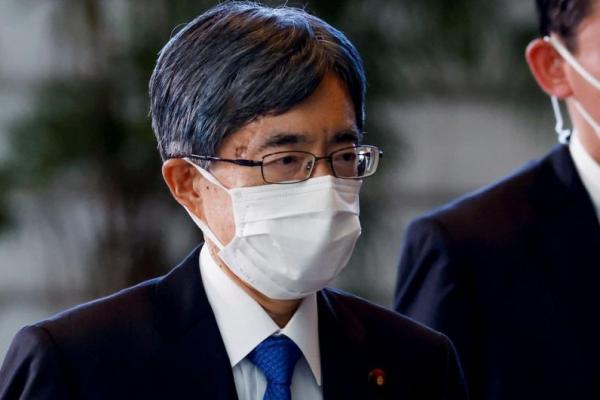 Mendagri Jadi Orang Ketiga yang Mundur dalam Sebulan, Pukulan Bagi PM Jepang