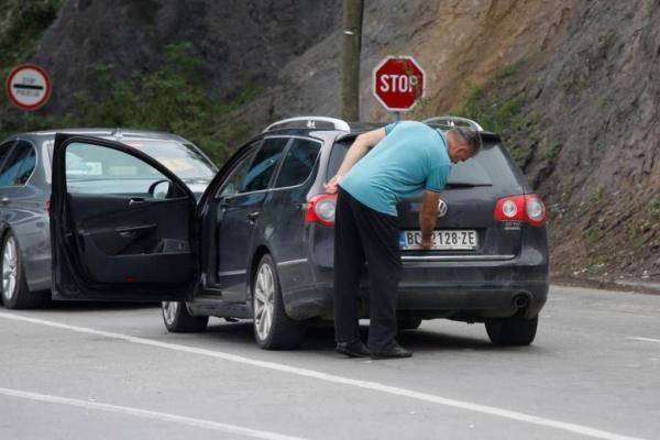 Uni Eropa: Kosovo-Serbia Sepakat Akhiri Perselisihan Berbahaya soal Pelat Mobil