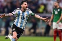 Lionel Messi melakukan selebrasi usai mencetak gol pembuka melawan Meksiko. (foto: Getty Images/ cnn.com)